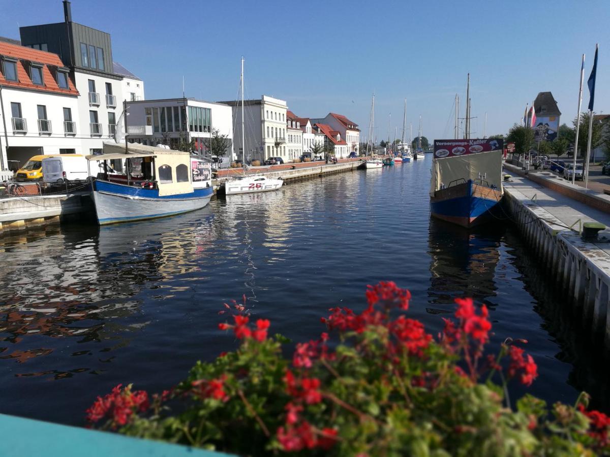 Fewo "Hafenblick" Ueckermünde Esterno foto