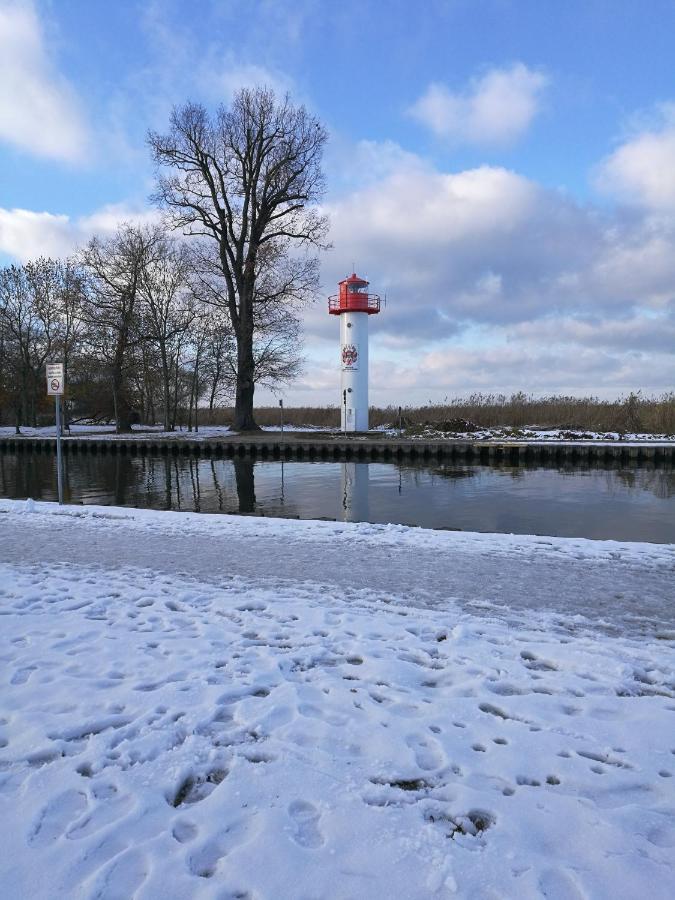 Fewo "Hafenblick" Ueckermünde Esterno foto