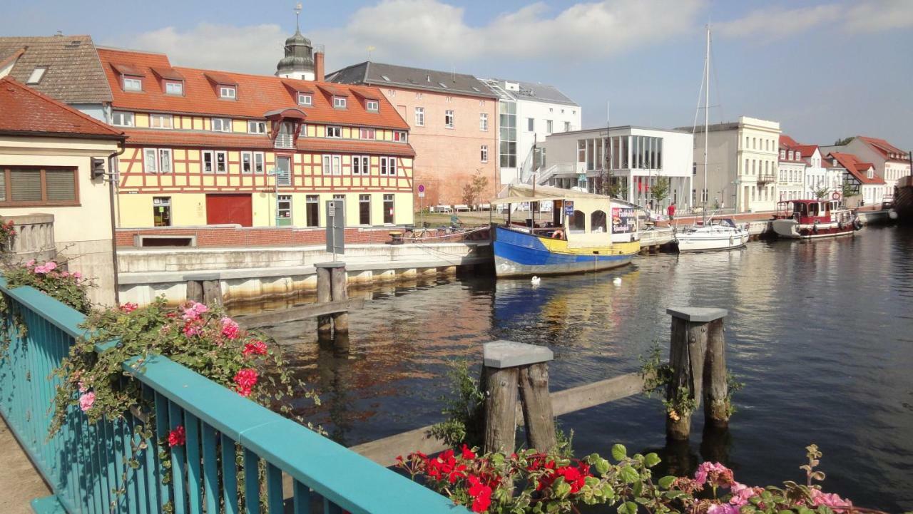 Fewo "Hafenblick" Ueckermünde Esterno foto